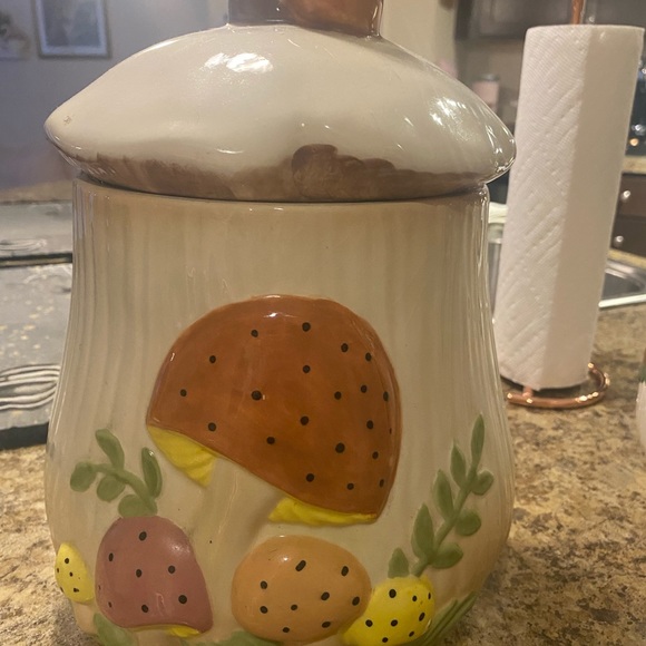 Mushroom Jar - Picture 3 of 3